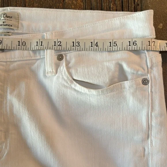 J.Crew 8” Toothpick White Jeans - Picture 10 of 11